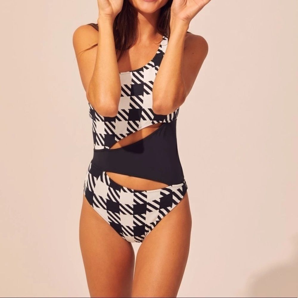 Solid & Striped Gingham One Piece - Picture 2 of 7